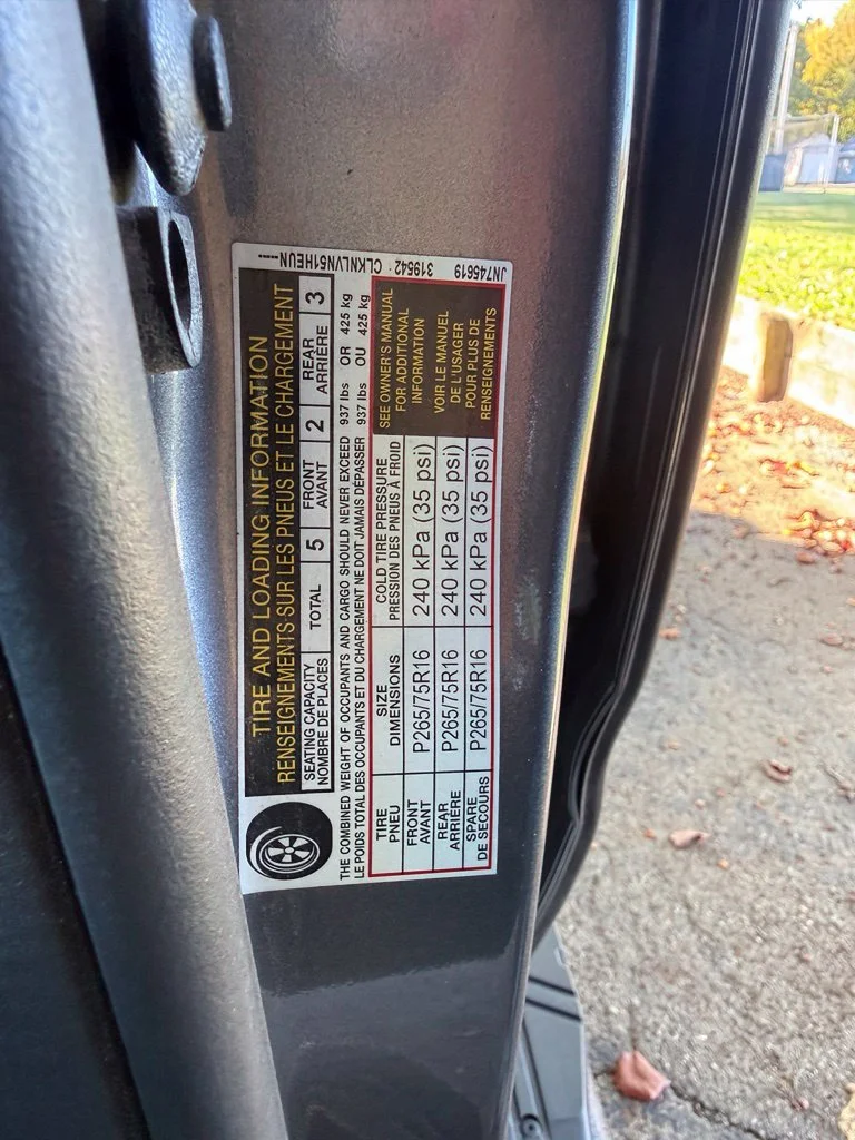 Used 2018 Gray Nissan PRO-4X image 41