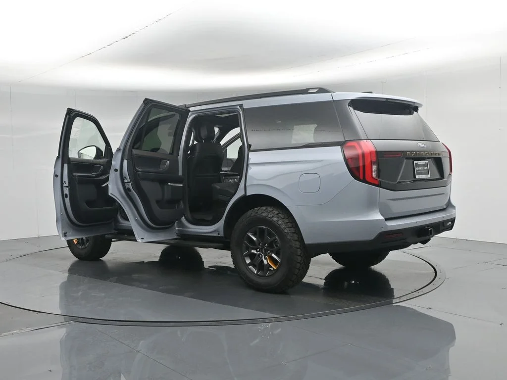 New 2026 Glacier Gray Metallic Tri-Coat Ford Tremor image 38