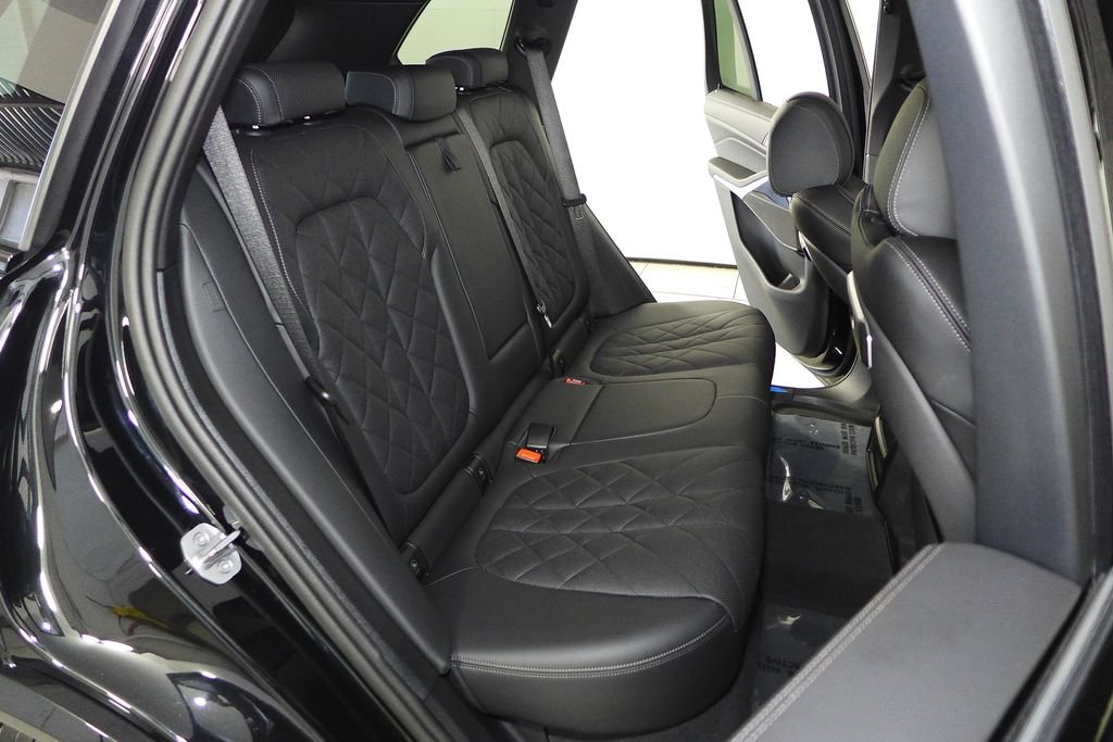 Certified Used 2024 Black Sapphire Metallic BMW sDrive40i image 20