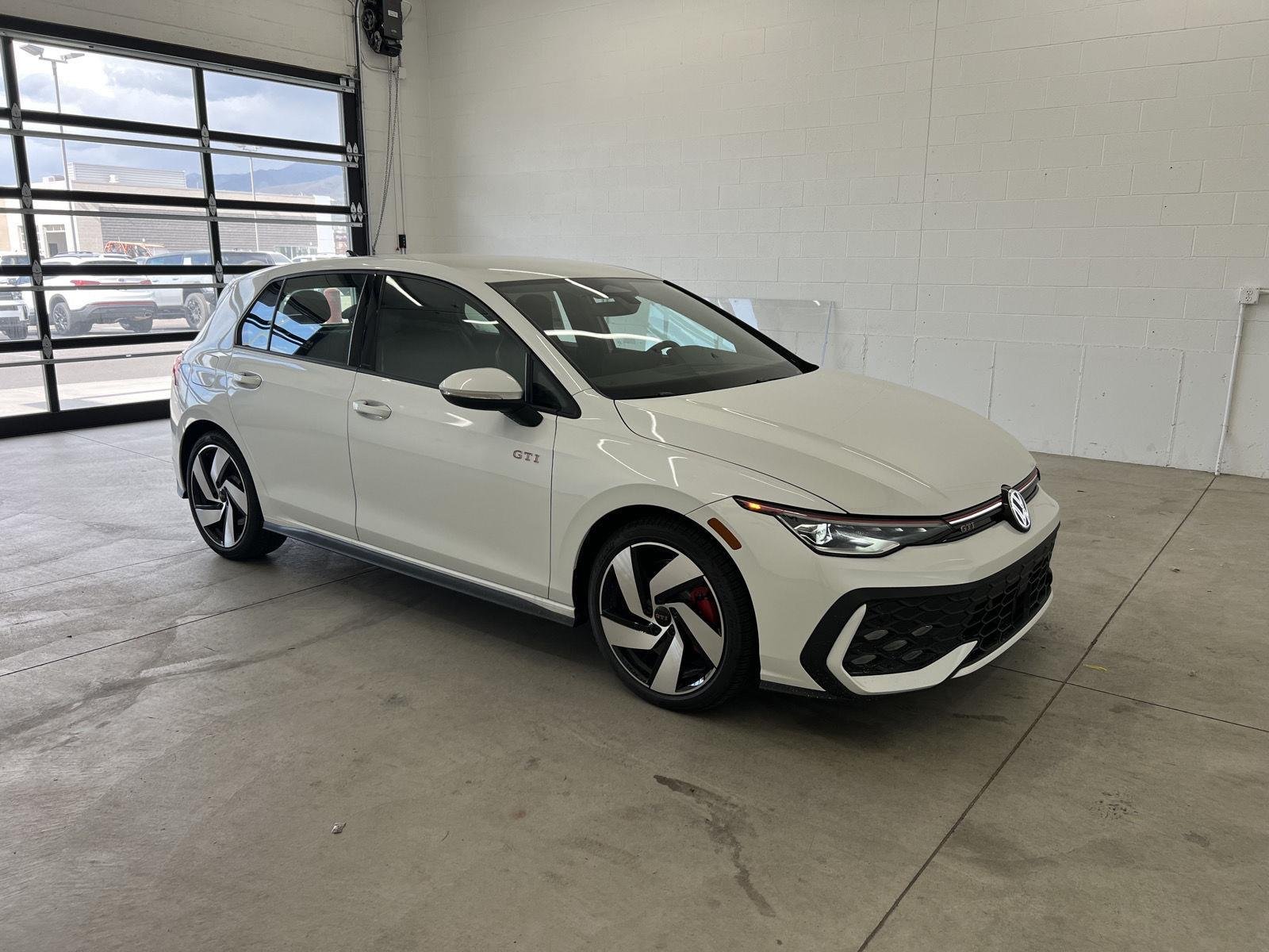 New 2026 opal white pearl Volkswagen S image 5
