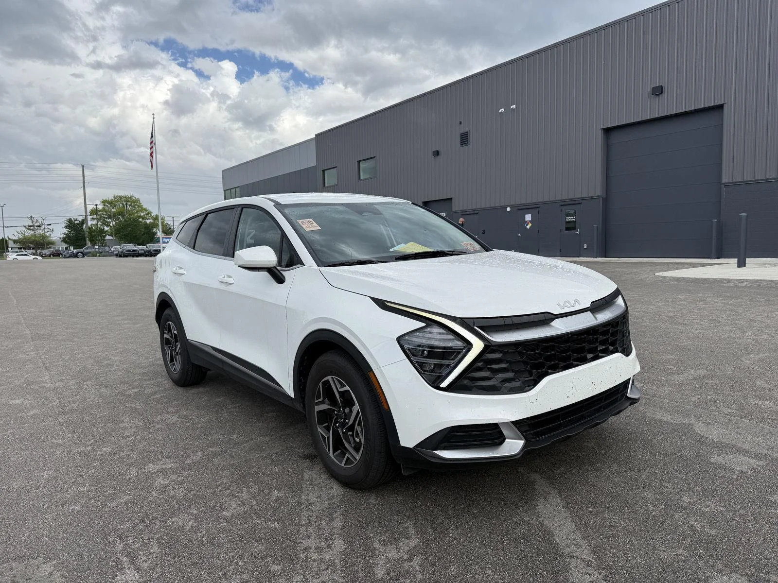 2025 Kia Sportage 2.5 LX AT's photo
