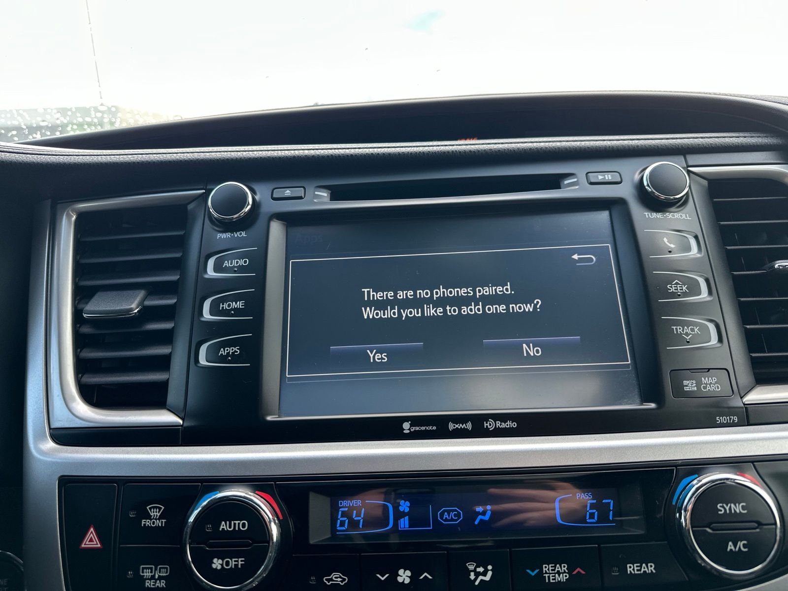 Used 2017  Toyota XLE image 63