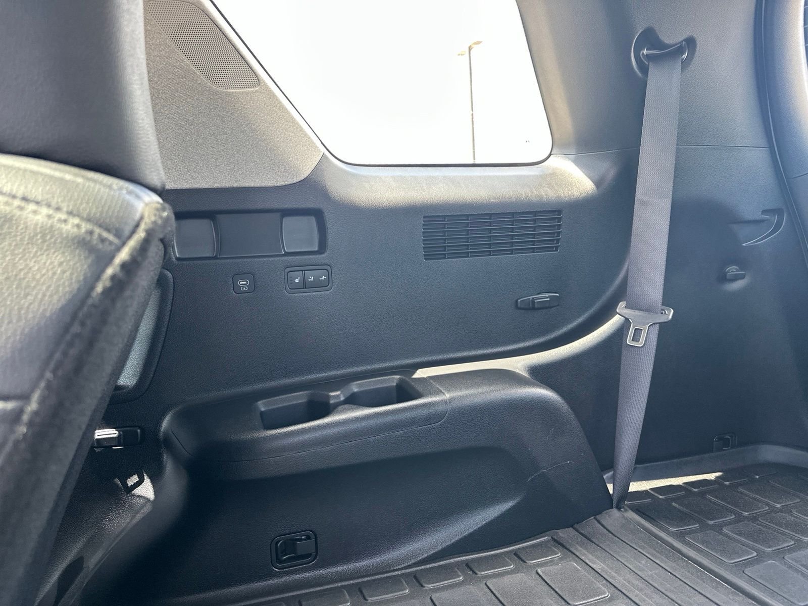 Certified Used 2023 White Hyundai Limited image 28