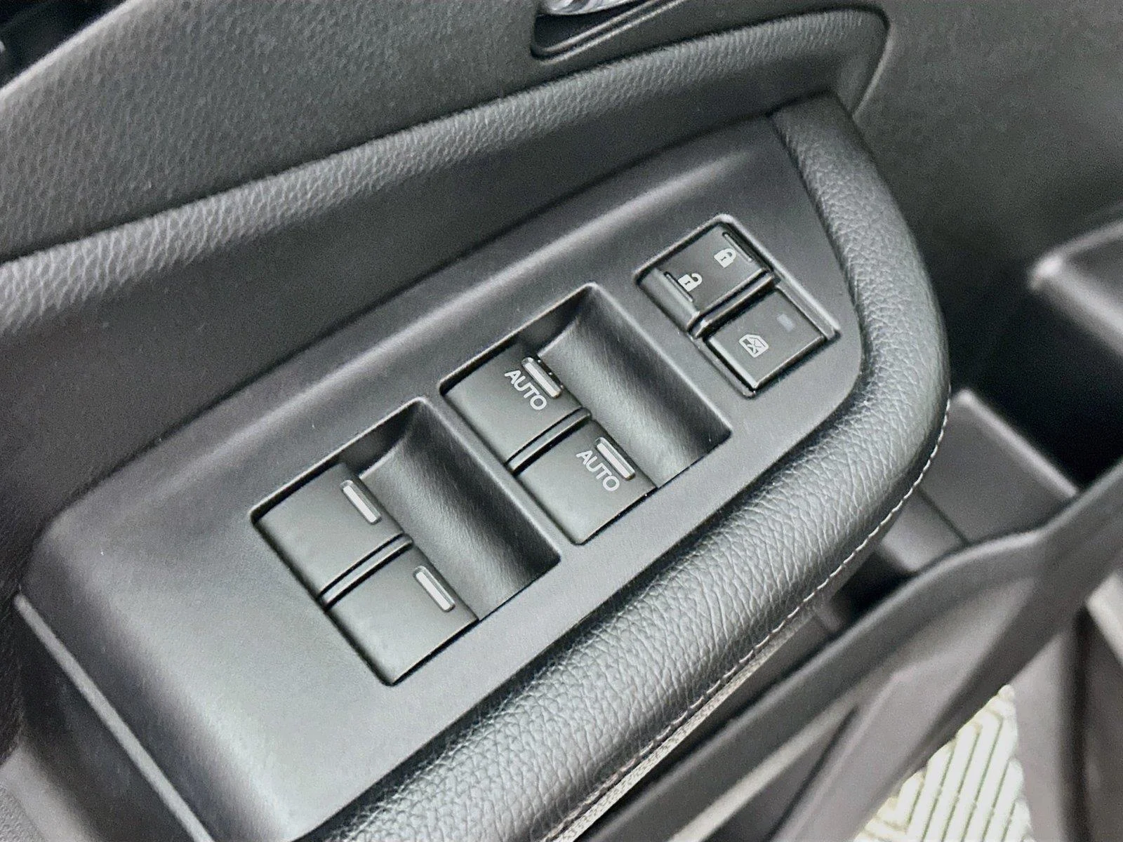 Used 2019 Crystal Black Pearl Honda RTL-E image 22
