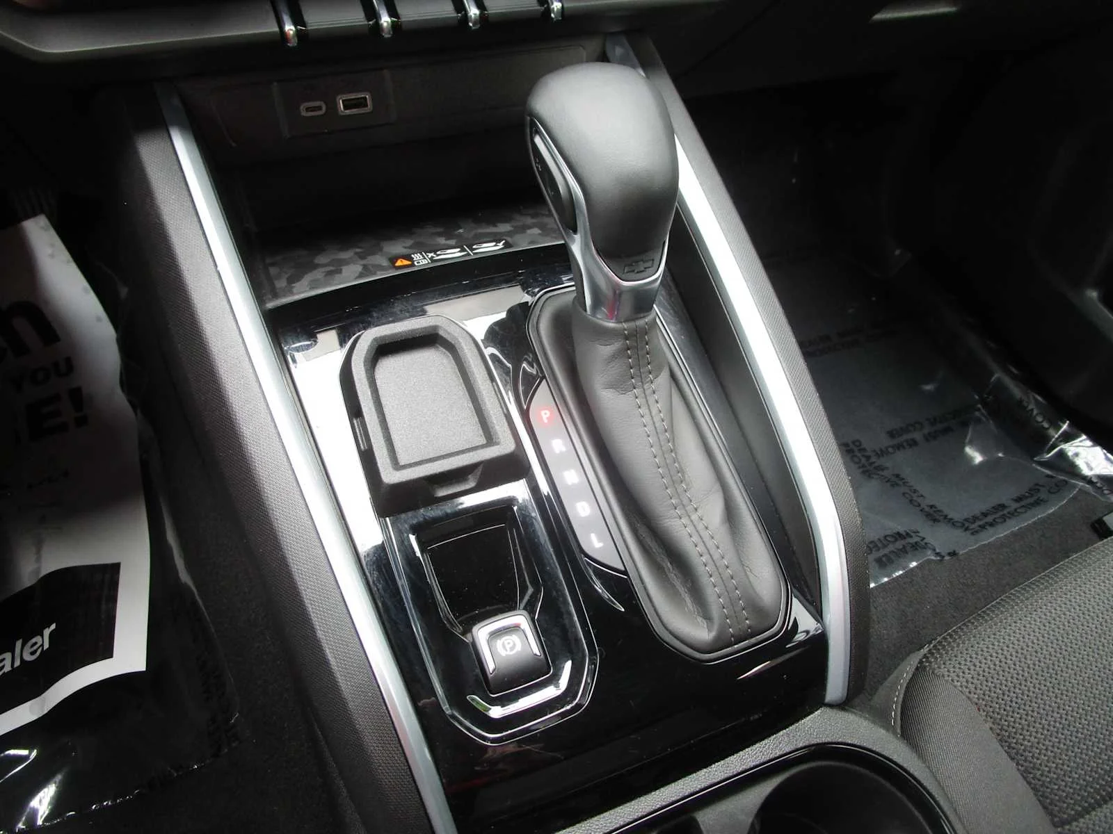 Used 2023 Glacier Blue Metallic Chevrolet 2WD LT image 19