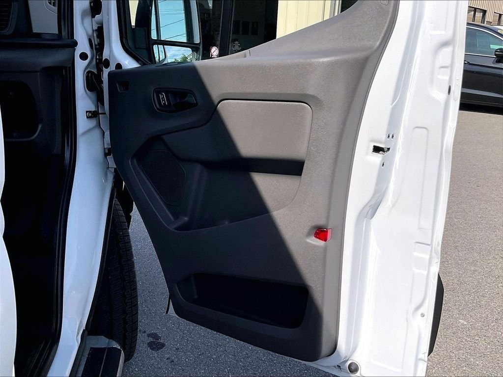 Used 2025 White Ford Base image 12