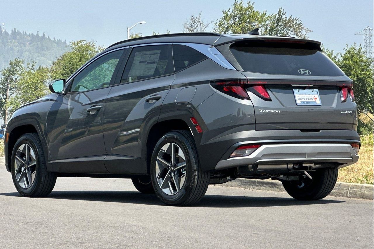 New 2026 Gray Hyundai SEL AWD image 5