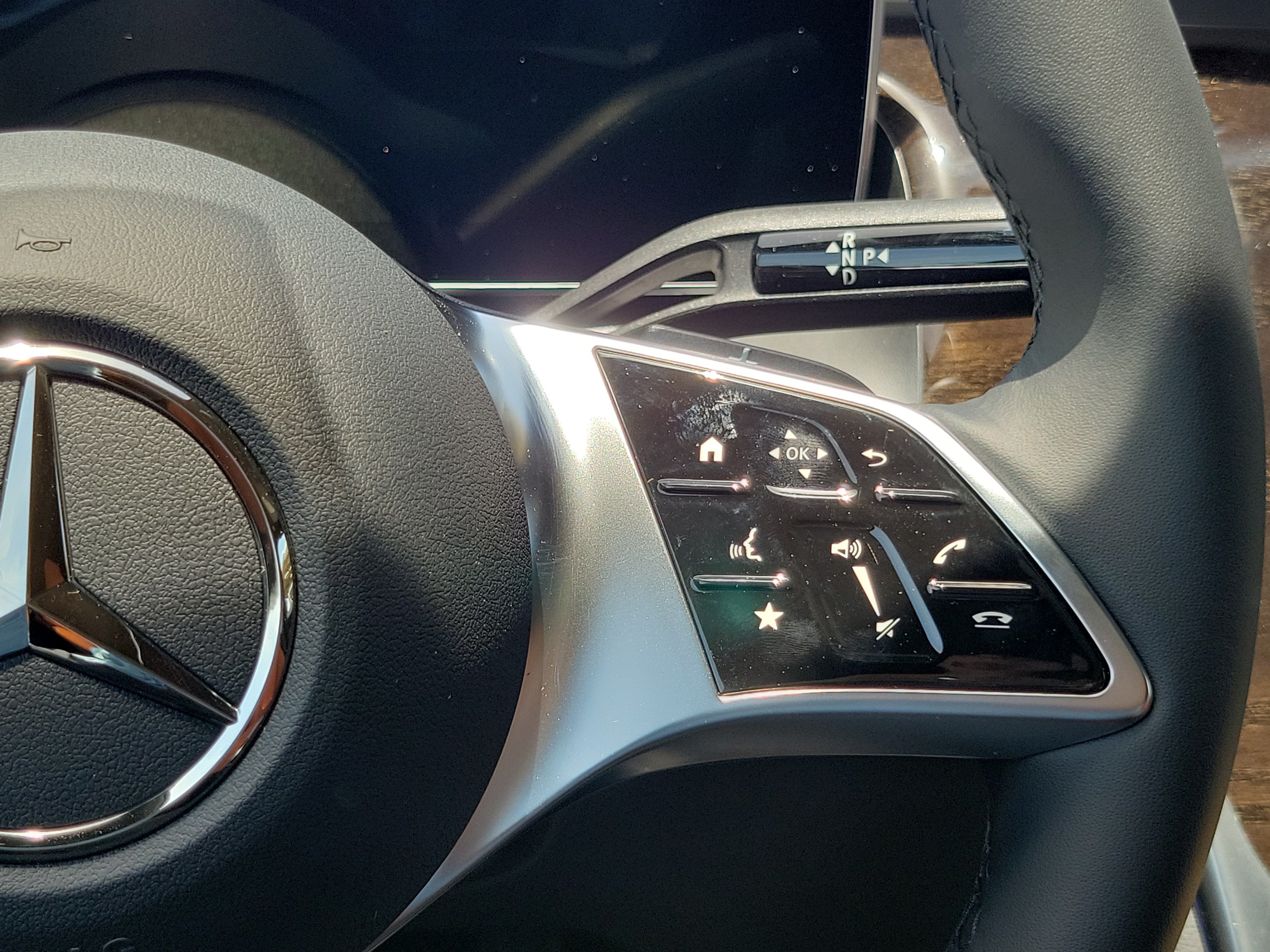 New 2026 Black Mercedes-Benz GLC 300 image 27