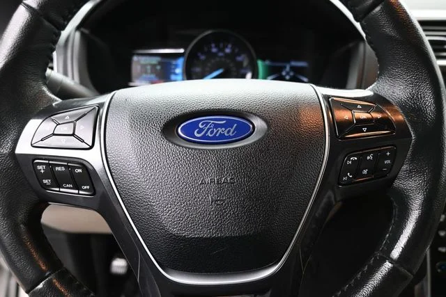 2019 Ford Explorer Limited - Photo 19