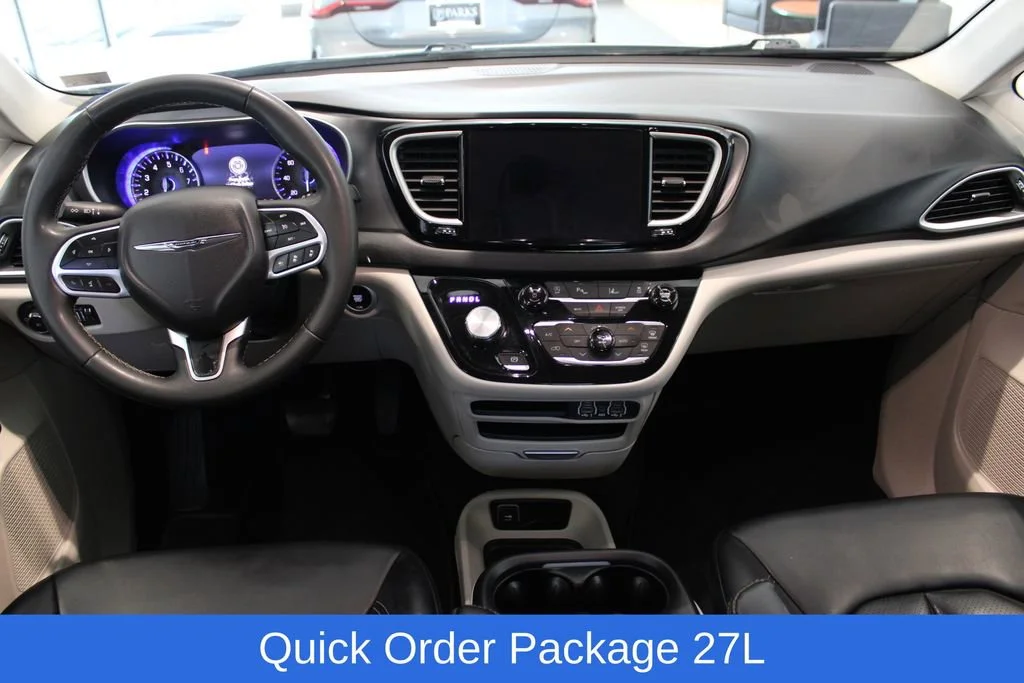 Used 2023 White Chrysler Touring L image 8