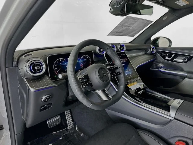 Used 2026 Gray Mercedes-Benz GLC 300 image 9