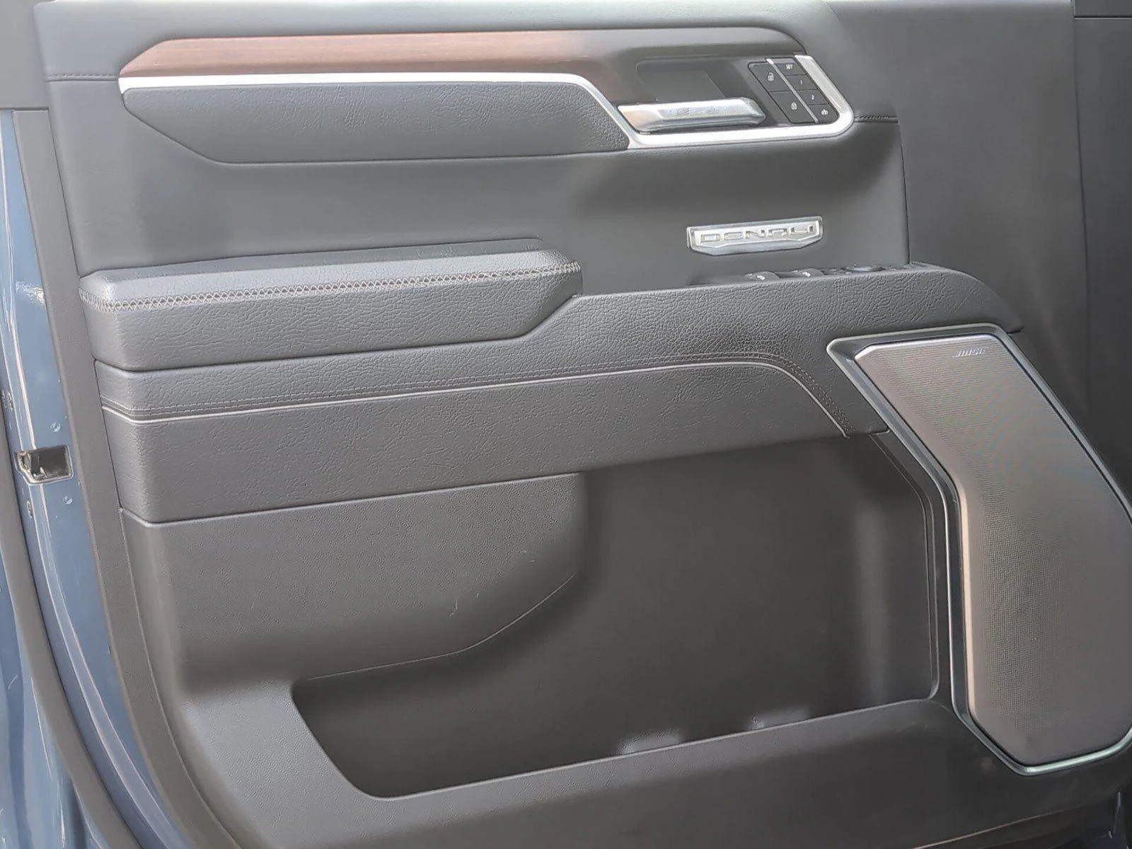 Used 2025 Downpour Metallic GMC Denali image 17