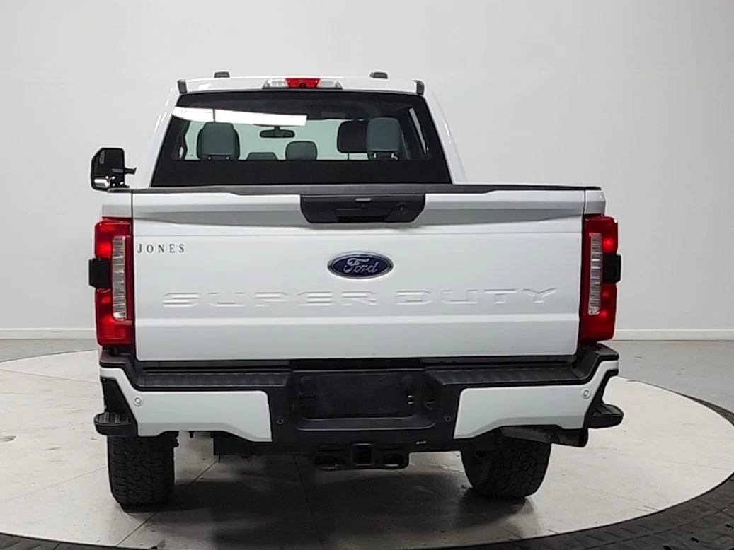 Used 2023 White Ford XL image 6