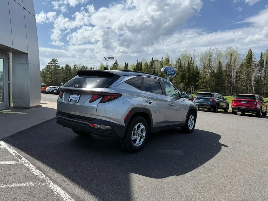 Used 2024 Silver Hyundai SEL image 3