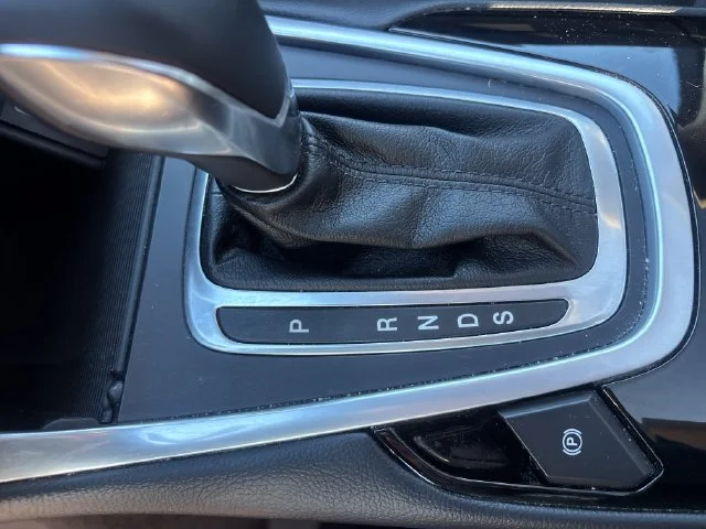 Used 2018 White Ford Titanium image 27