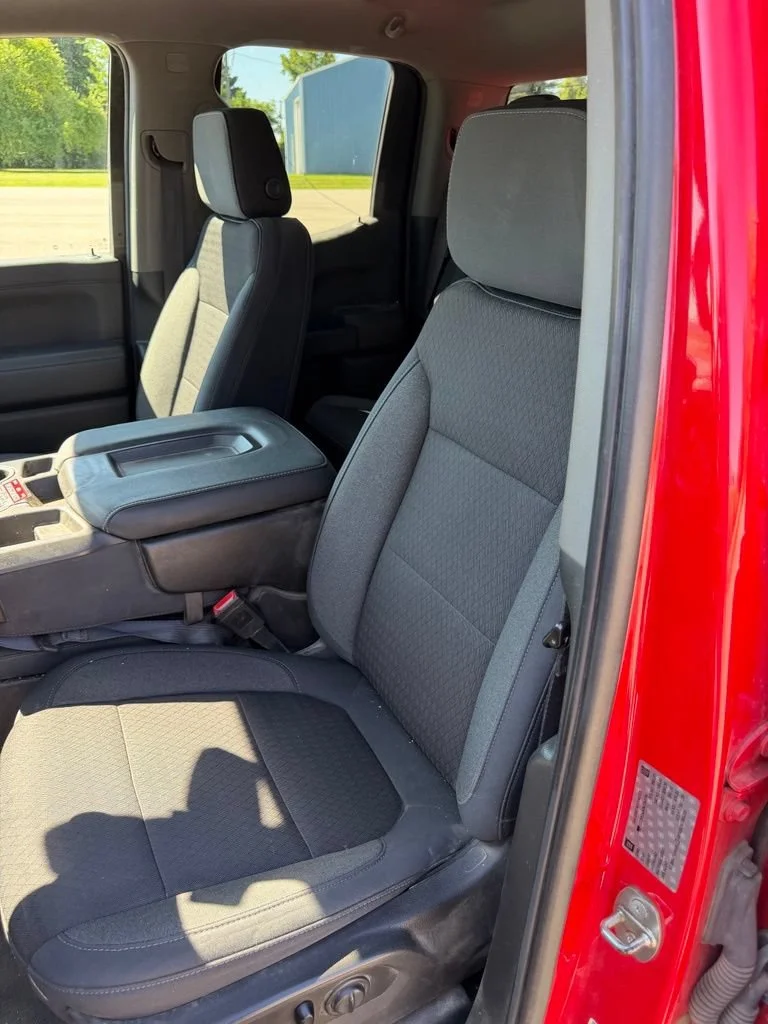 Used 2019 RED HOT Chevrolet LT image 7