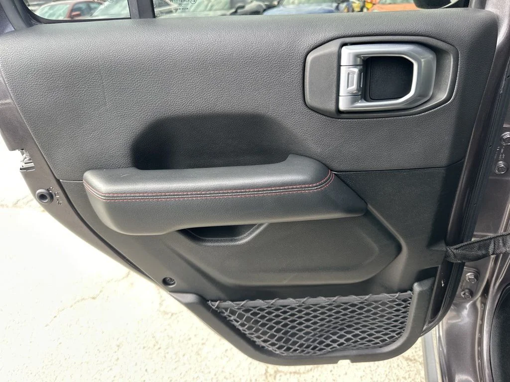 Used 2020 Gray Jeep Unlimited Rubicon image 25