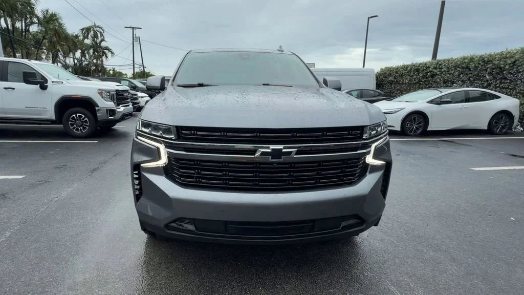 Used 2022 Satin Steel Metallic Chevrolet RST image 3