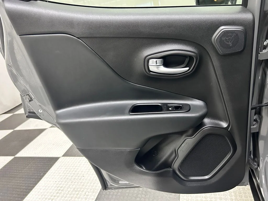 Used 2022 Gray Jeep Trailhawk image 13