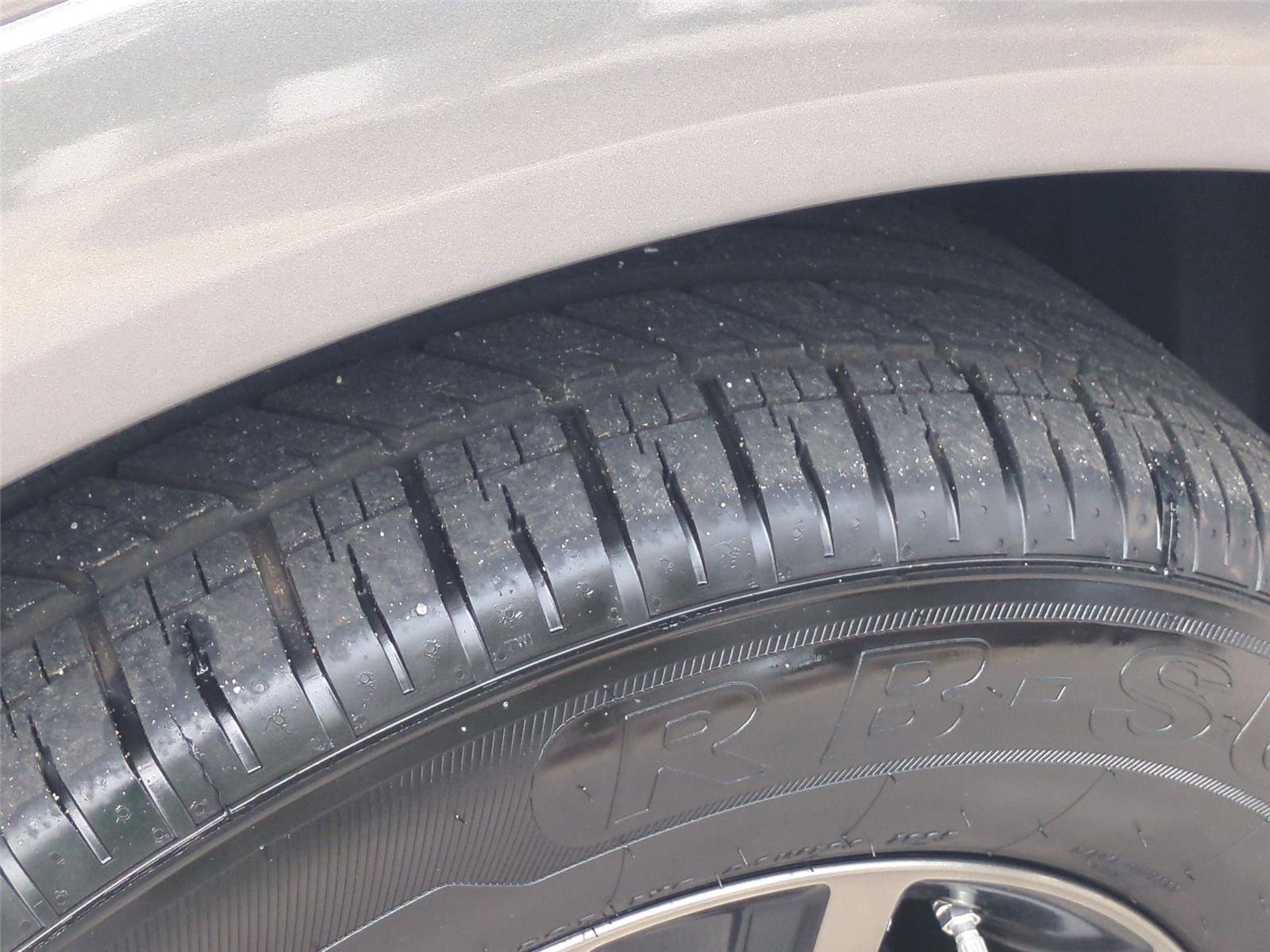 Used 2019 Gun Metallic Nissan Platinum image 13