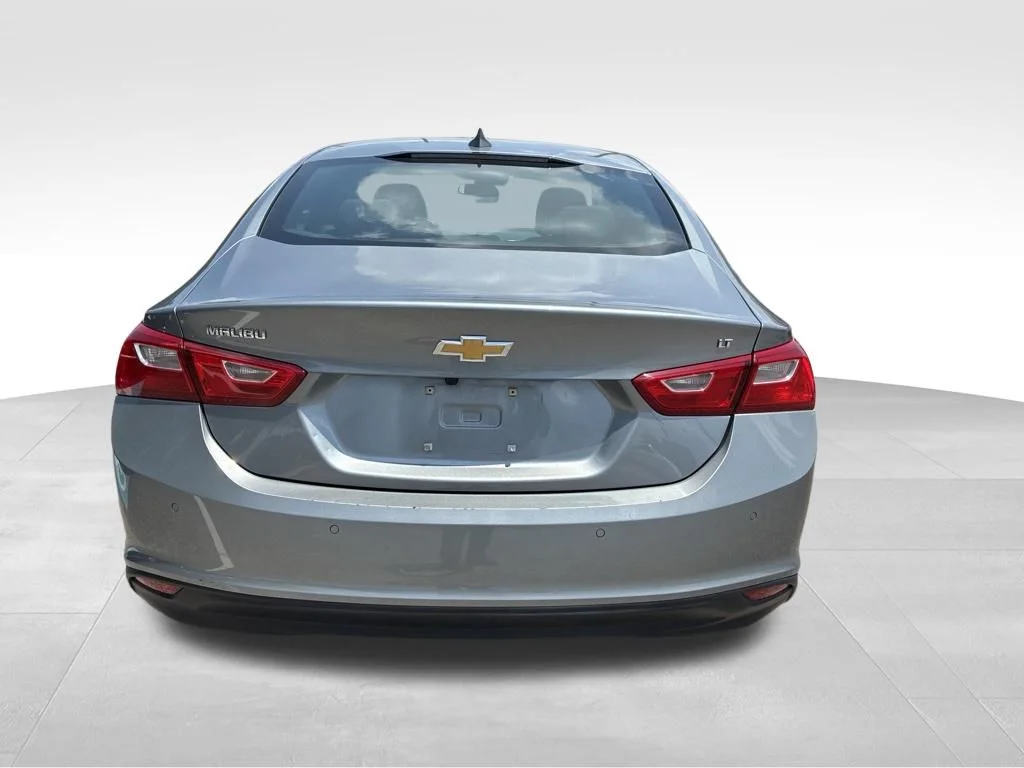 Used 2024 Gray Chevrolet LT image 4