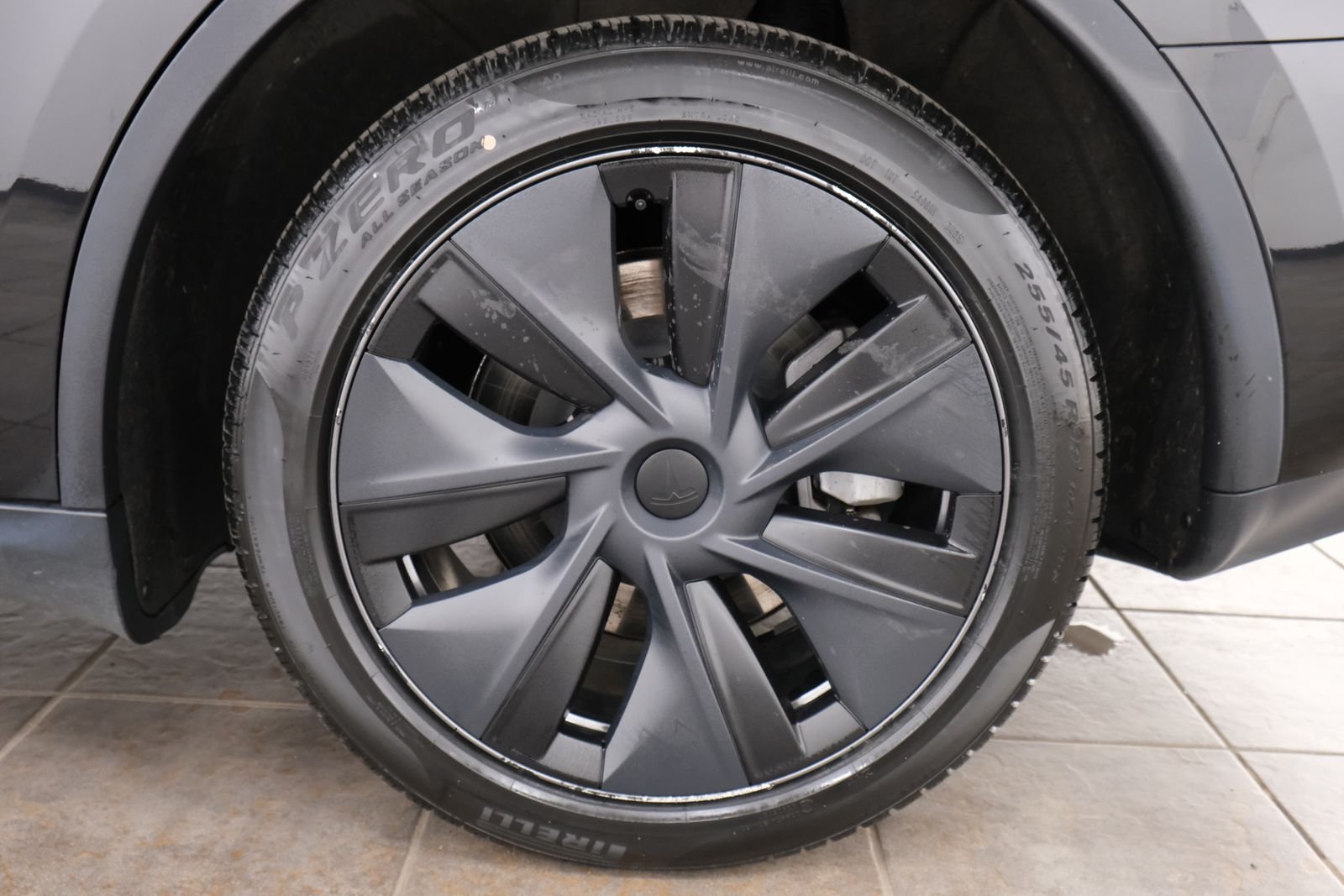 Used 2024 Solid Black Tesla Long Range image 34