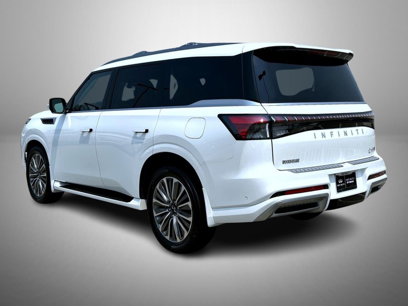 New 2027 RADIANT WHITE INFINITI Luxe 4WD image 7