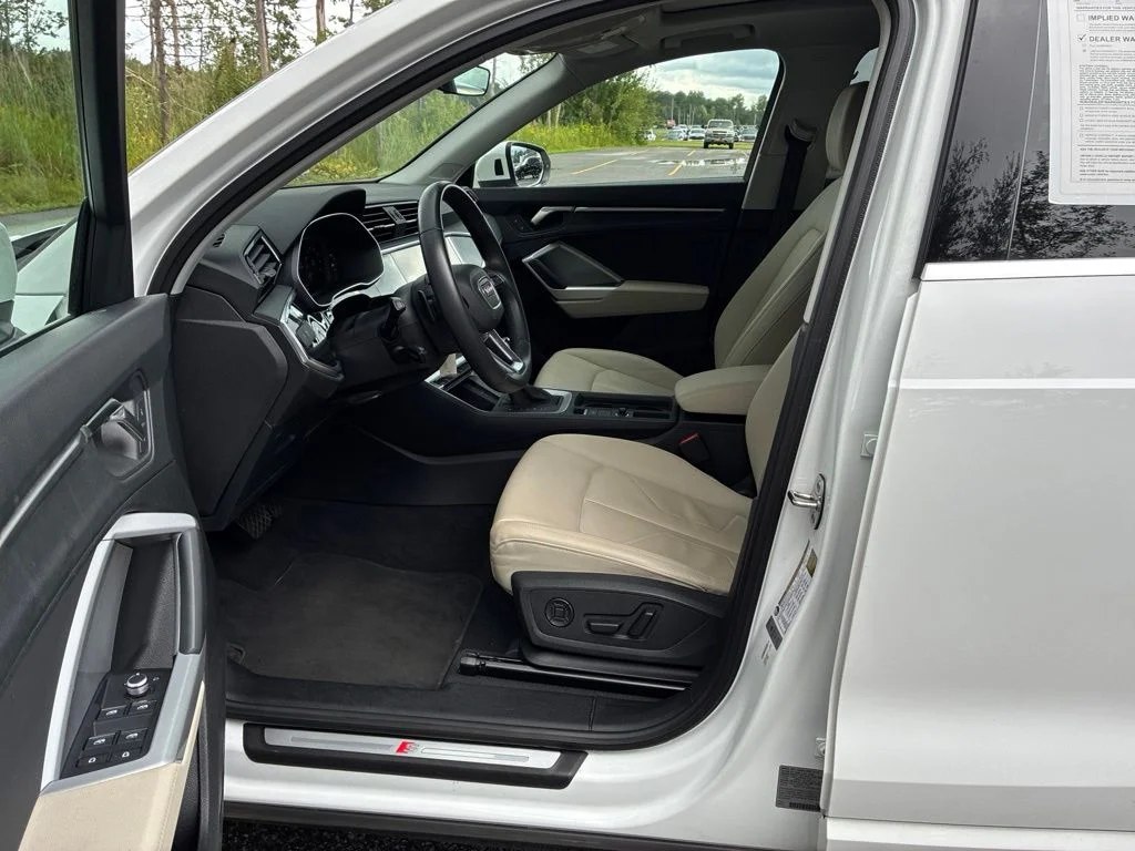 Used 2025 White Audi Premium image 9