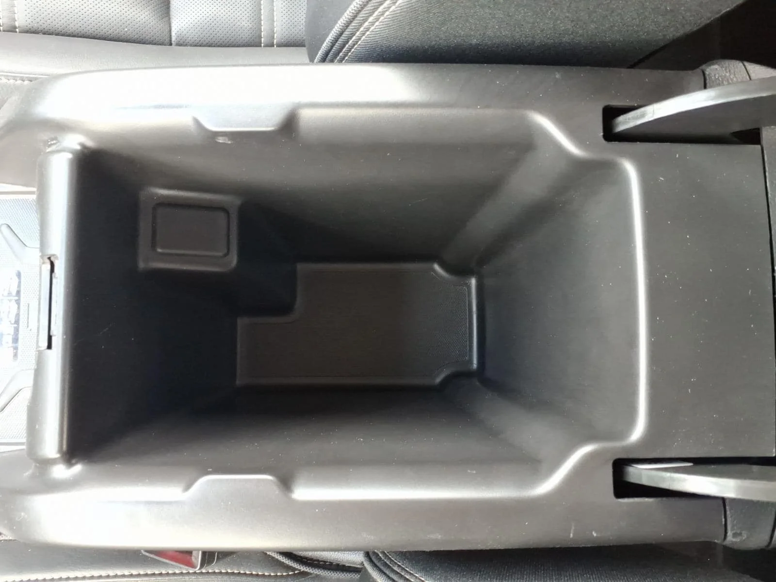 Used 2020 Carbon Black Metallic GMC Denali image 23
