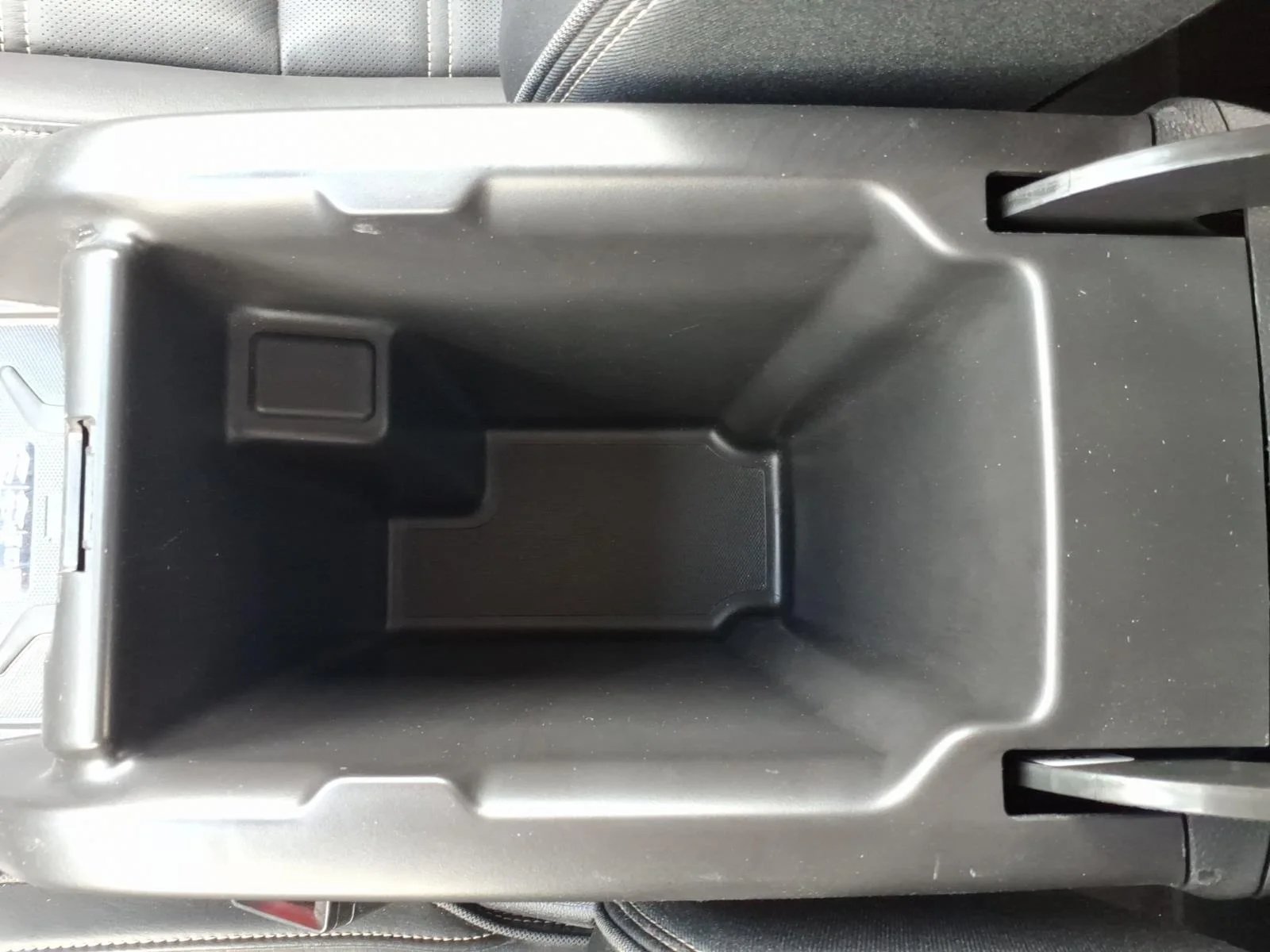 Used 2020 Carbon Black Metallic GMC Denali image 23