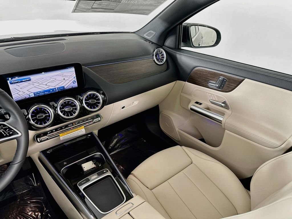 New 2026 Night Black Mercedes-Benz GLA 250 image 23