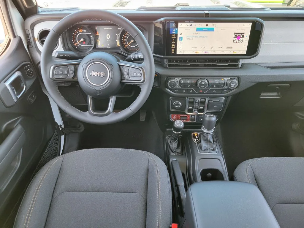 2026 Jeep Wrangler 4-Door photo 3