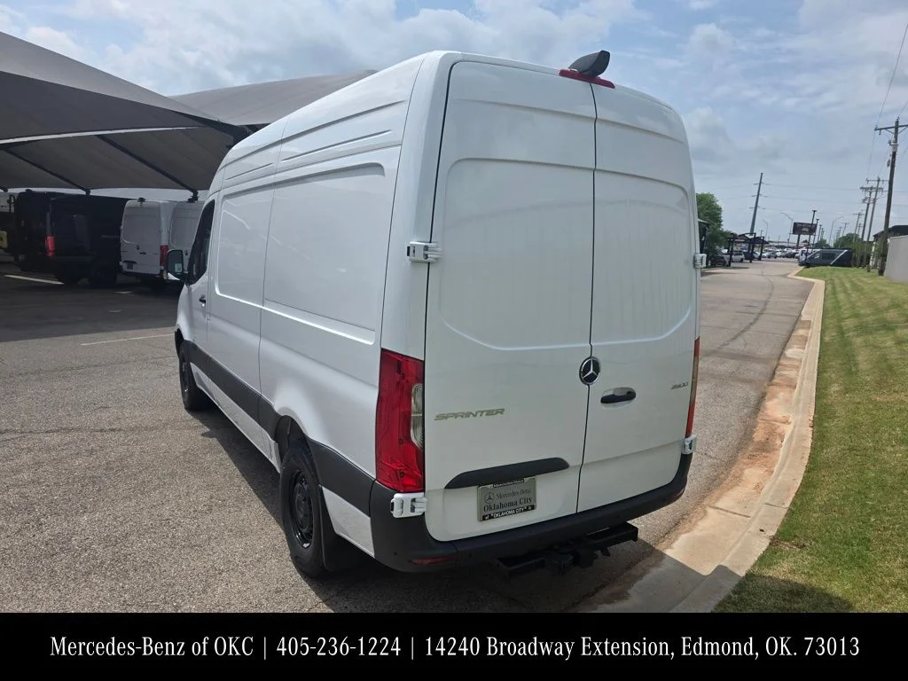 New 2026 White Mercedes-Benz Cargo 144 WB image 7