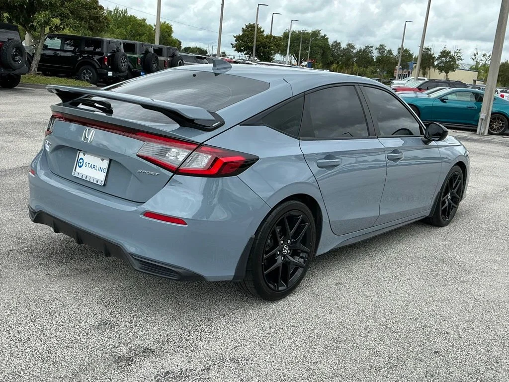 Used 2023  Honda Sport image 7