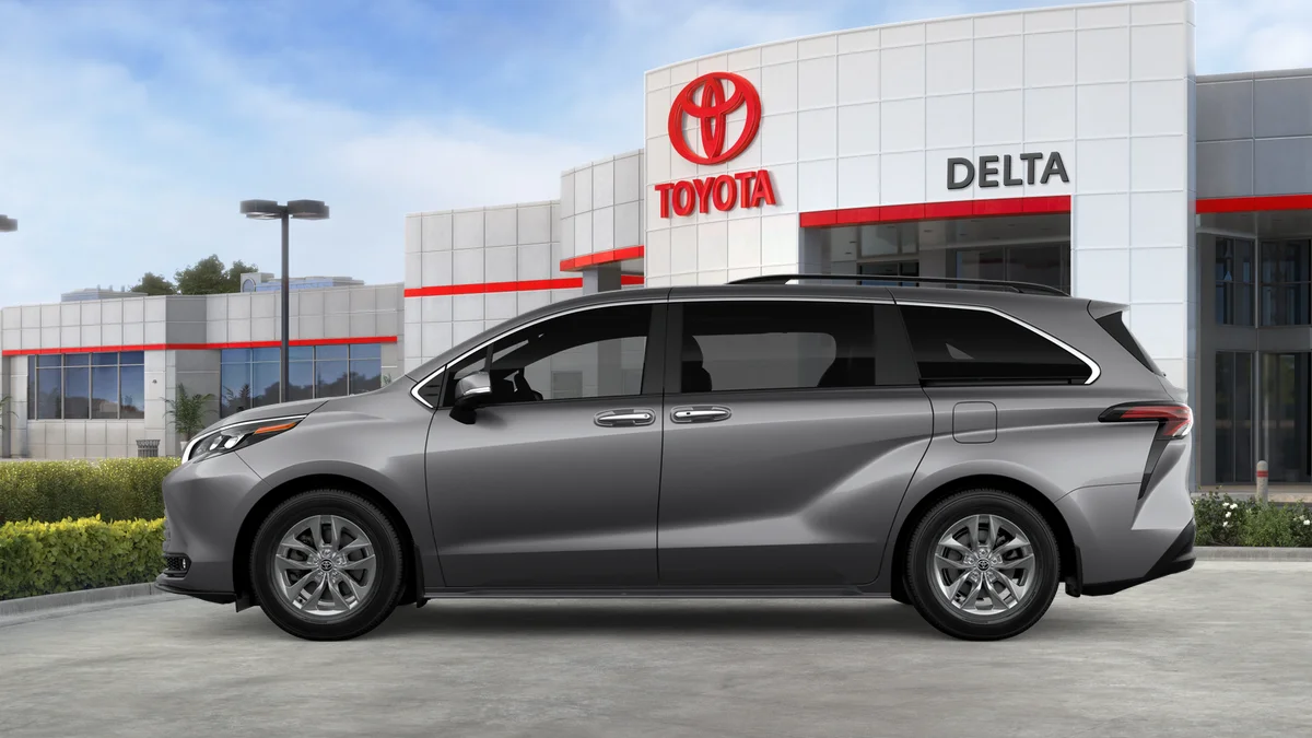 New 2026 Heavy Metal Toyota XLE image 30
