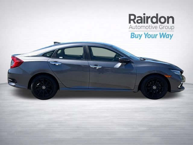 Used 2019 Modern Steel Metallic Honda Touring image 8