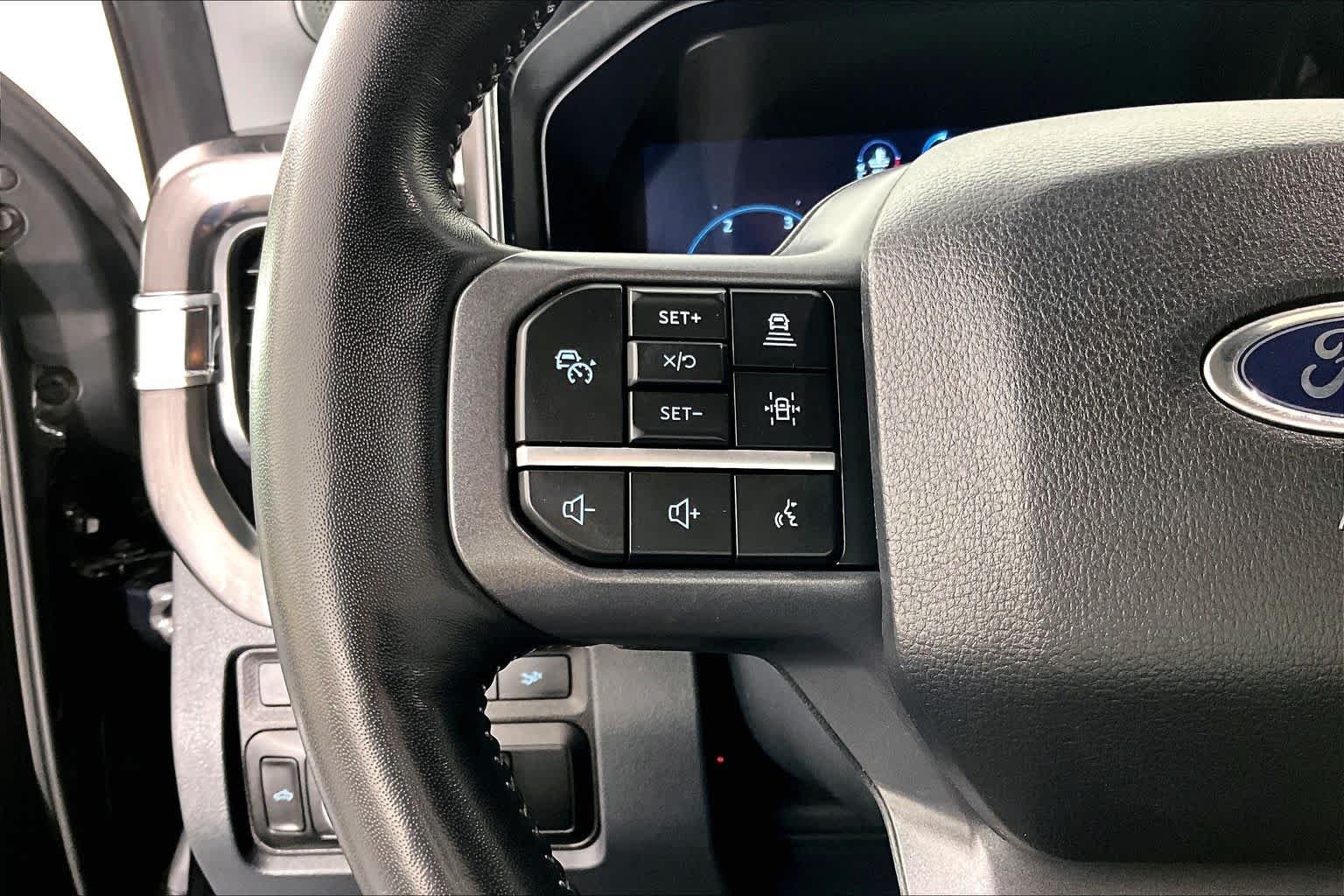 Used 2024 Agate Black Ford LARIAT image 22