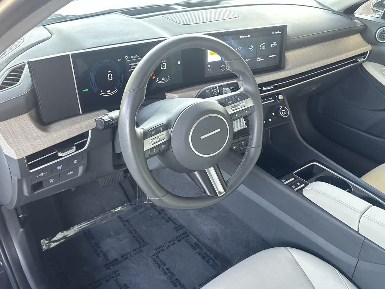 Certified Used 2025 Abyss Black Hyundai SEL image 13