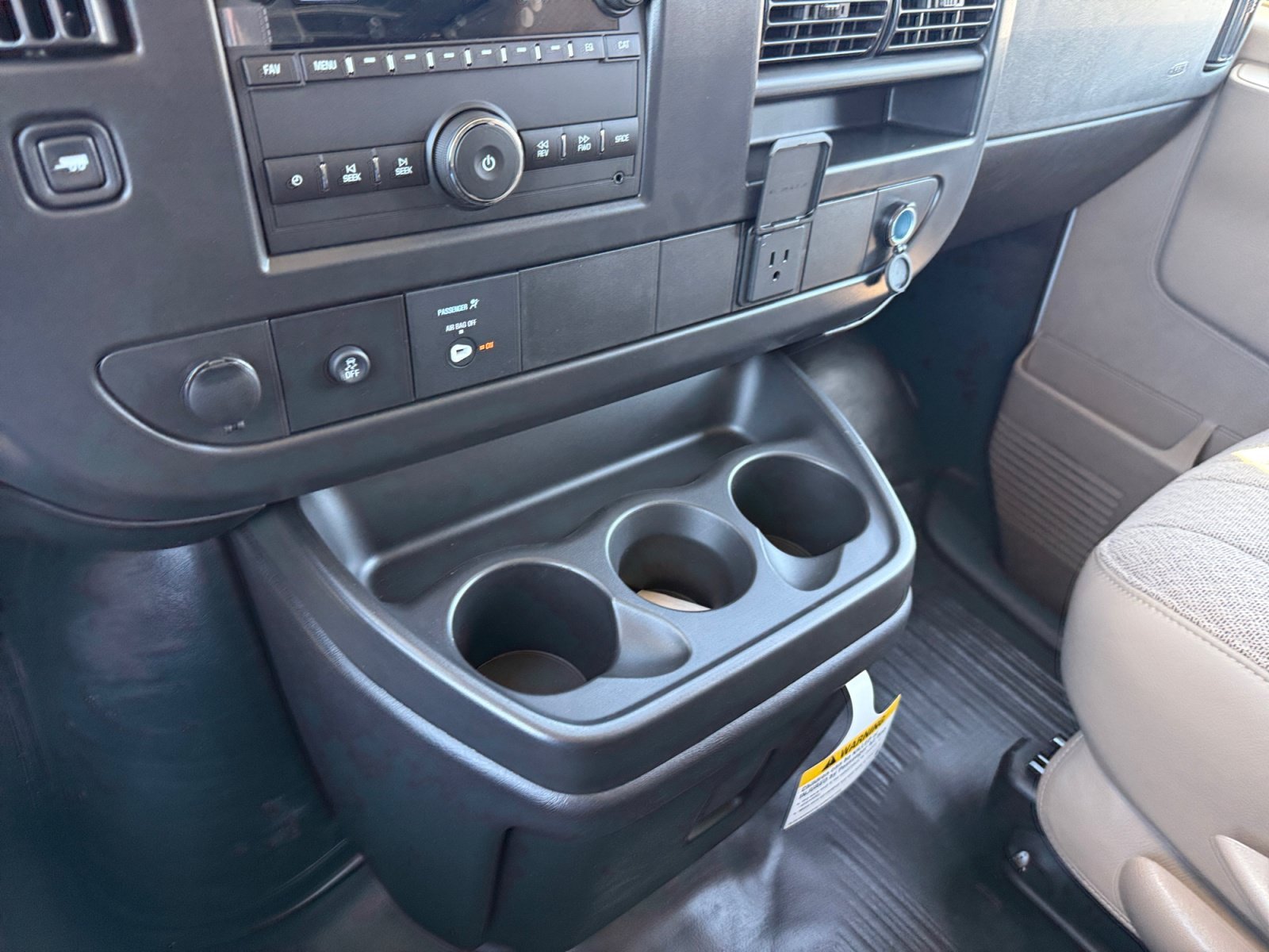 2026 Chevrolet Express Cargo Work Van - Photo 13
