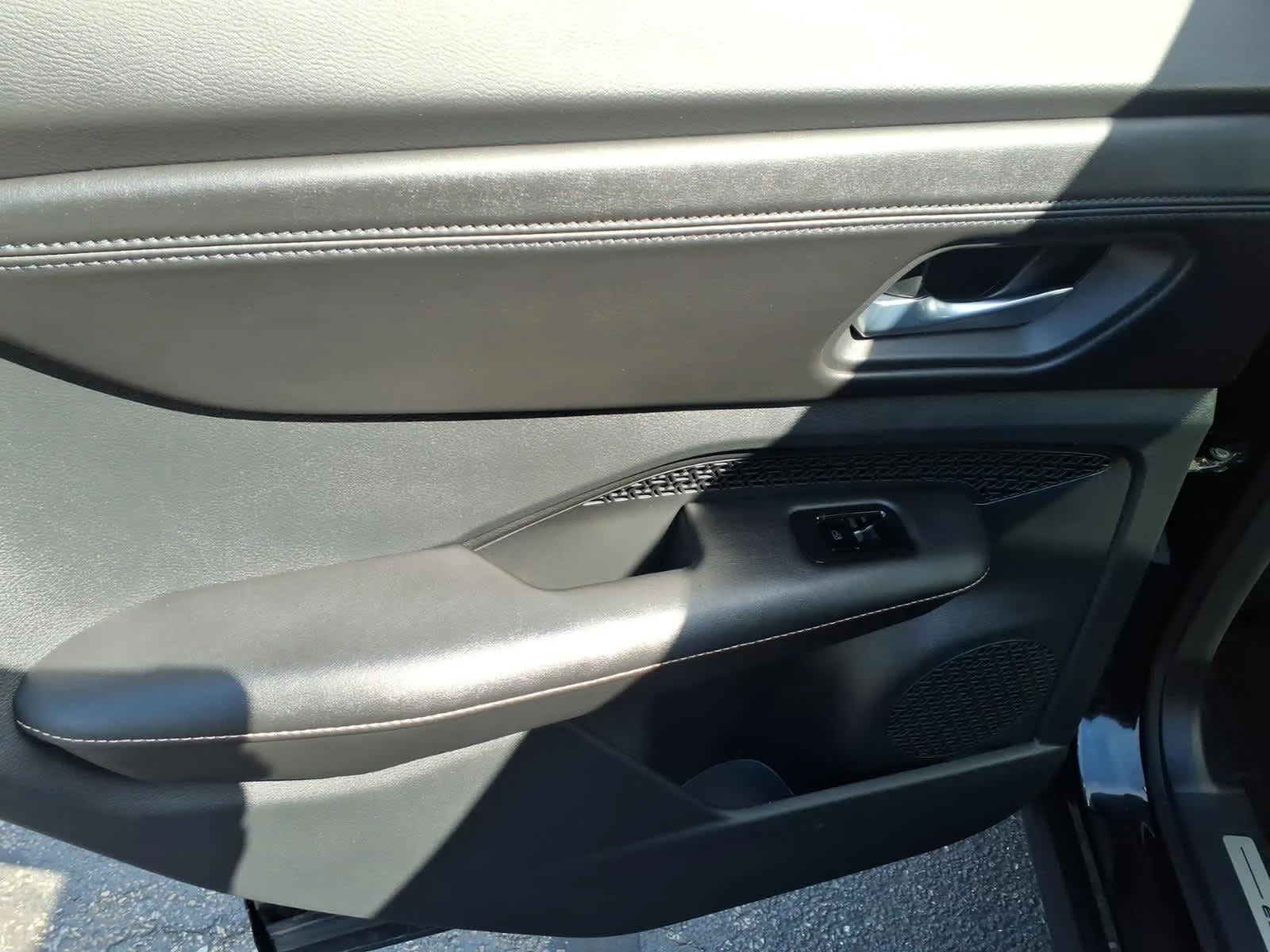 Certified Used 2024 Black Diamond Pearl Nissan EVOLVE+ image 13