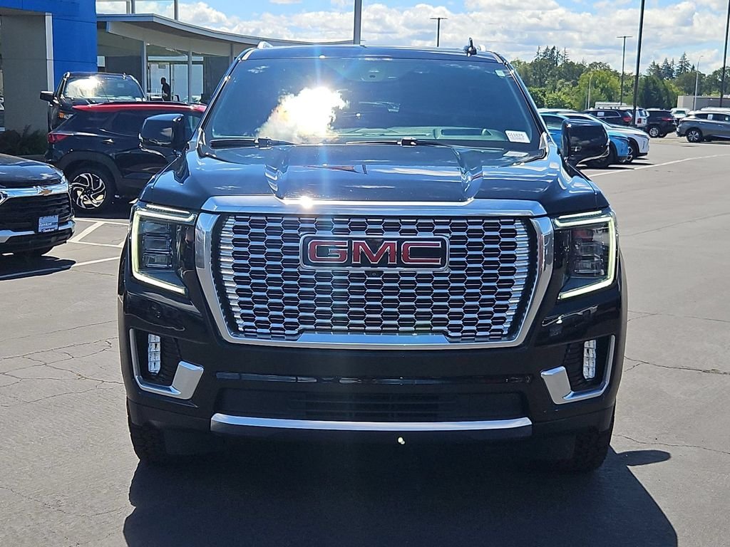 Used 2021 Onyx Black GMC Denali image 9