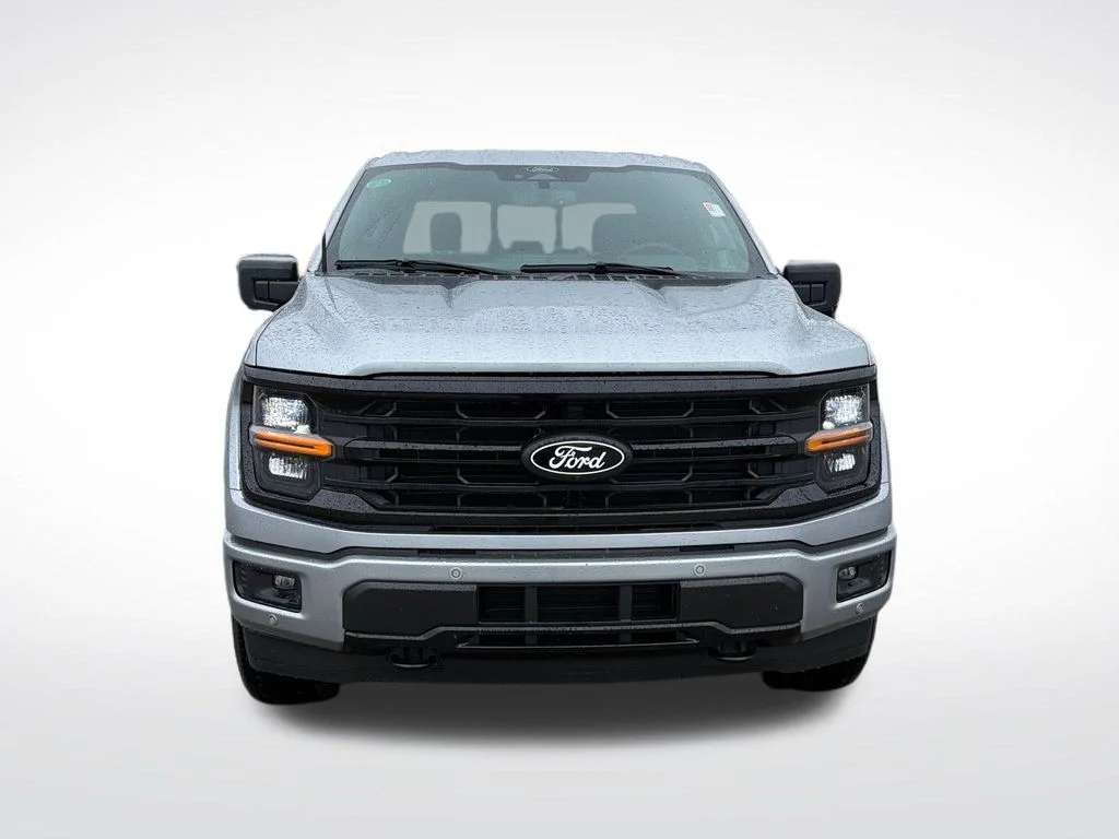 New 2026 Iconic Silver Metallic Ford XLT image 2