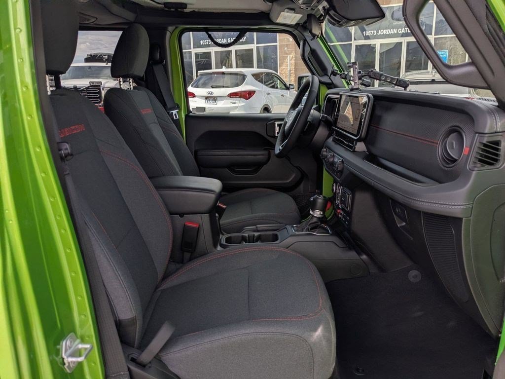 Used 2025 Mojito Clearcoat Jeep Rubicon image 28