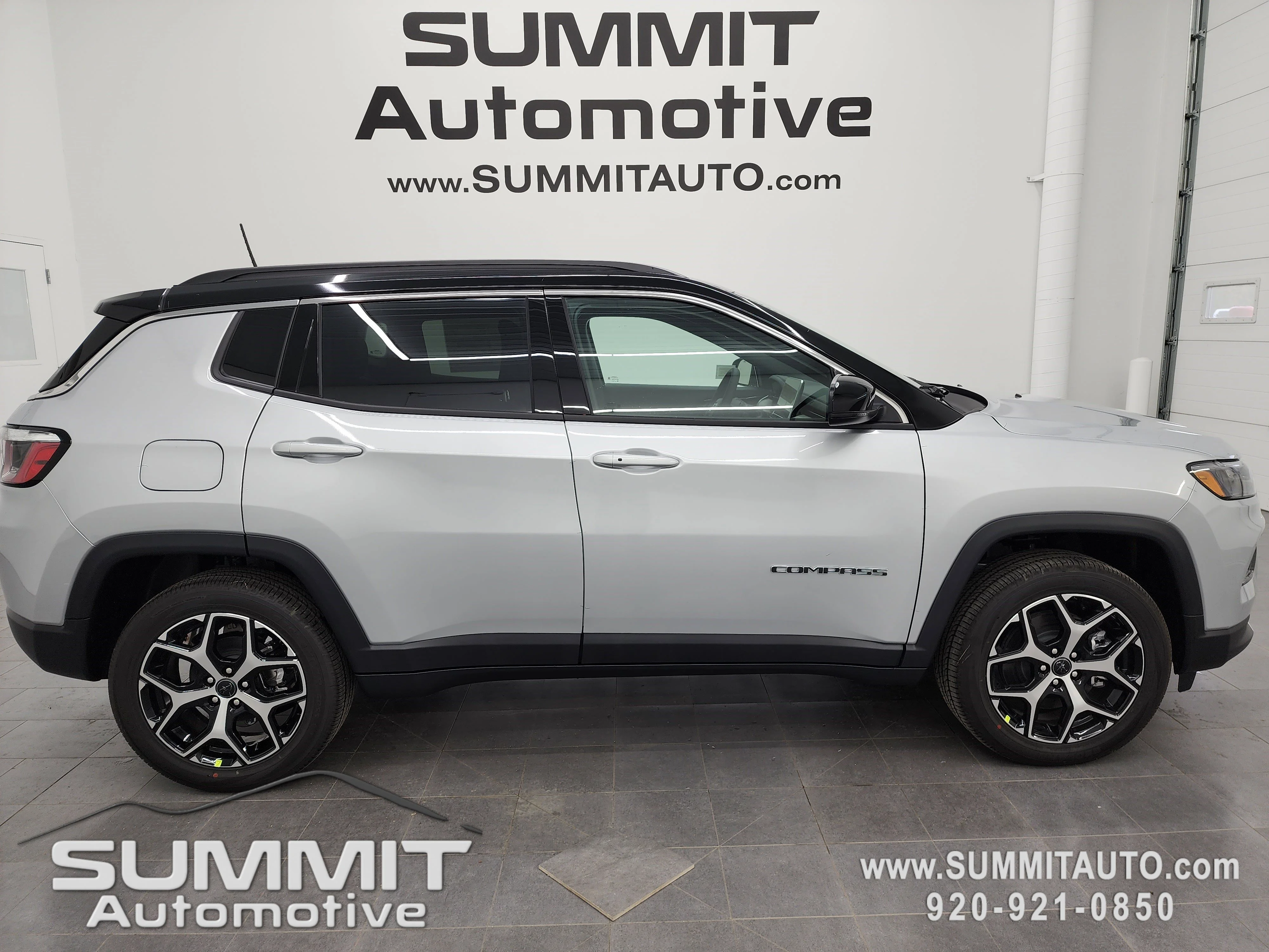 2026 Jeep Compass Limited 4X4's photo