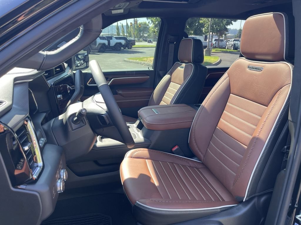 2026 GMC Sierra 3500HD Denali Ultimate - Photo 20