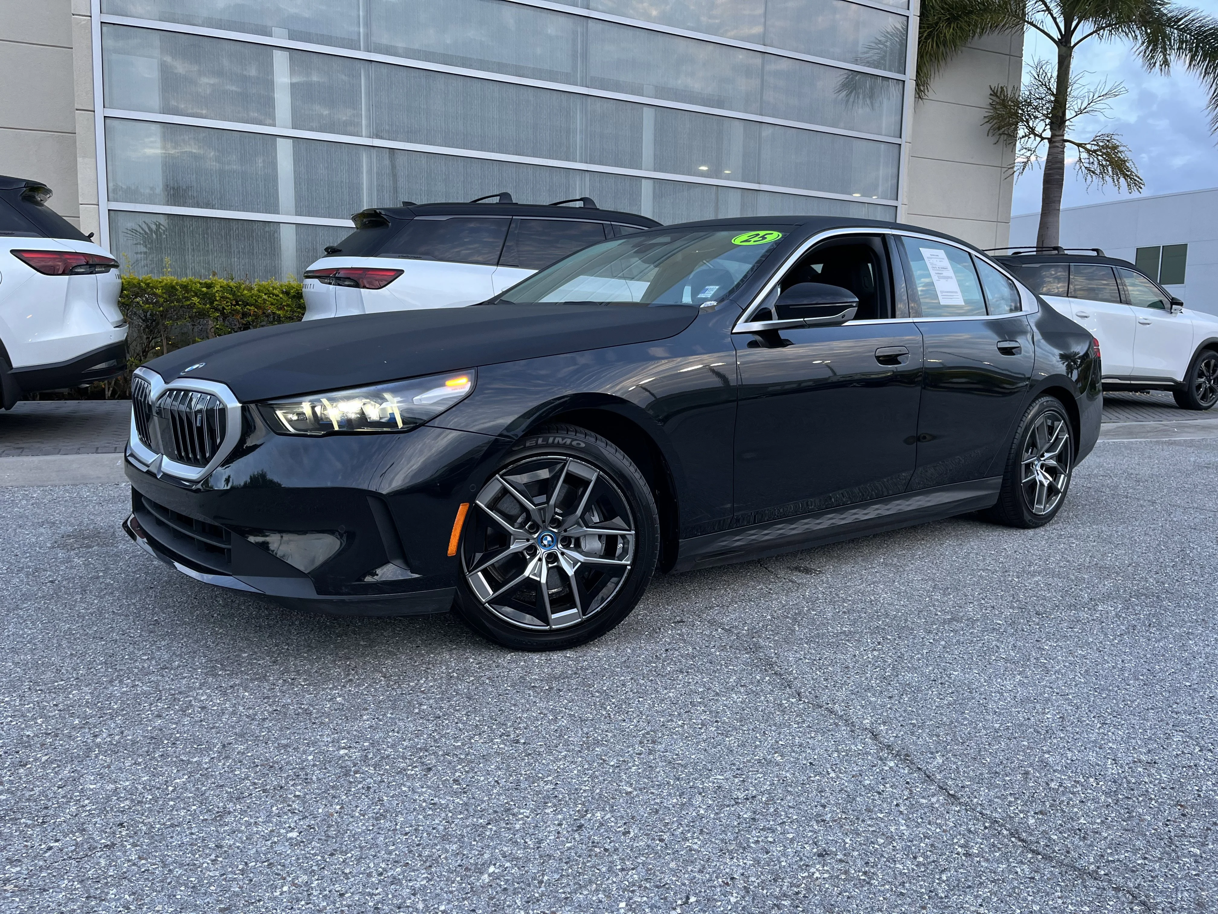 2025 BMW i5 eDrive40 Sedan's photo
