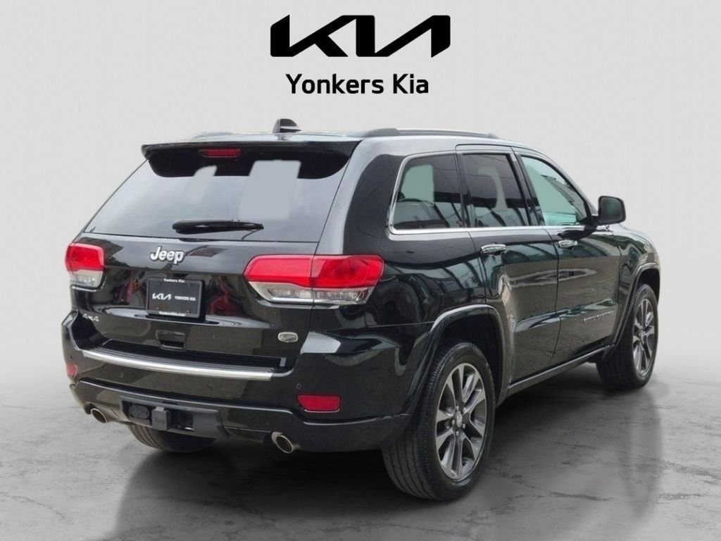 Used 2017 Black Jeep Overland image 6