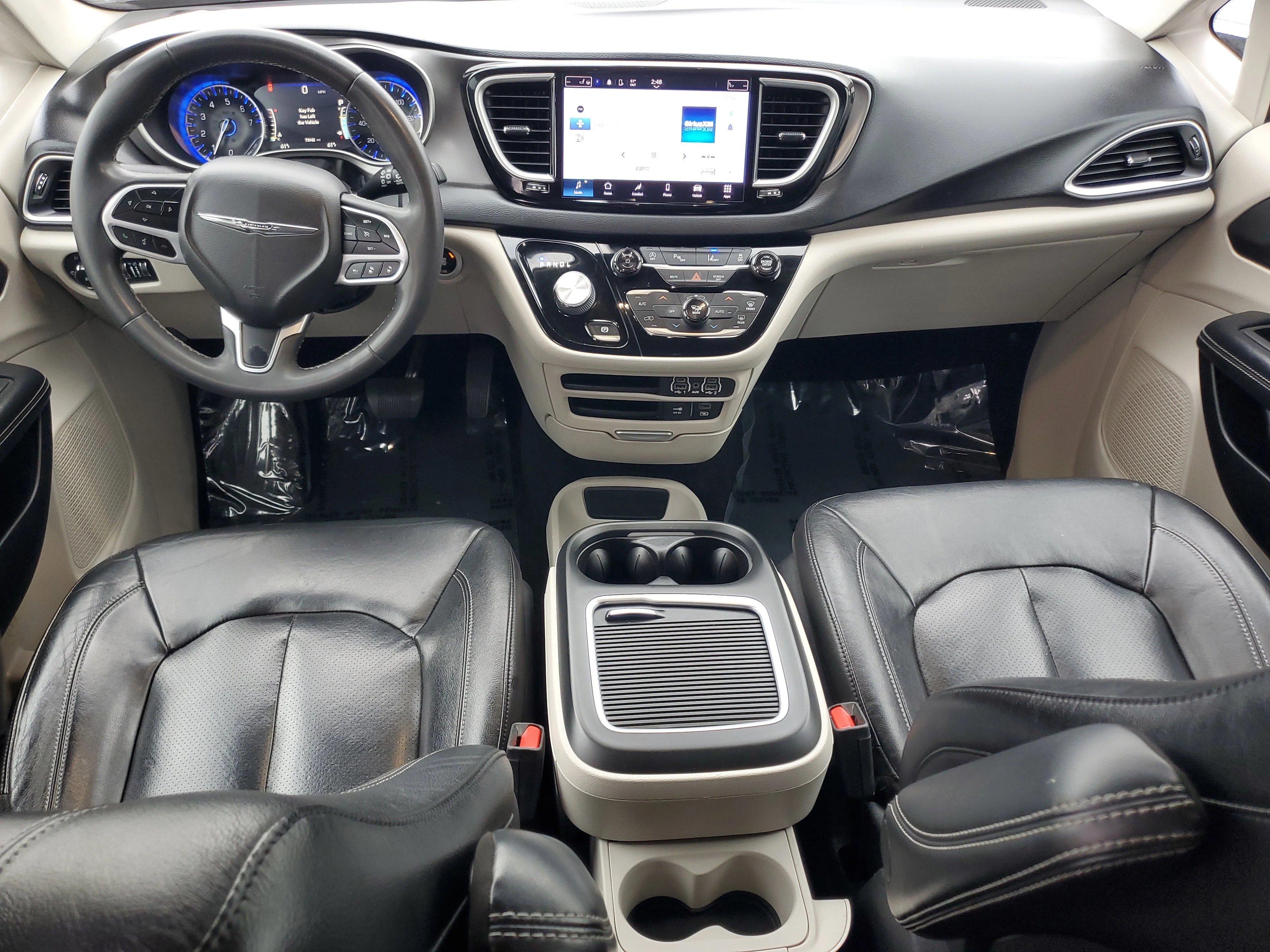 Certified Used 2022 Gray Chrysler Touring L image 17