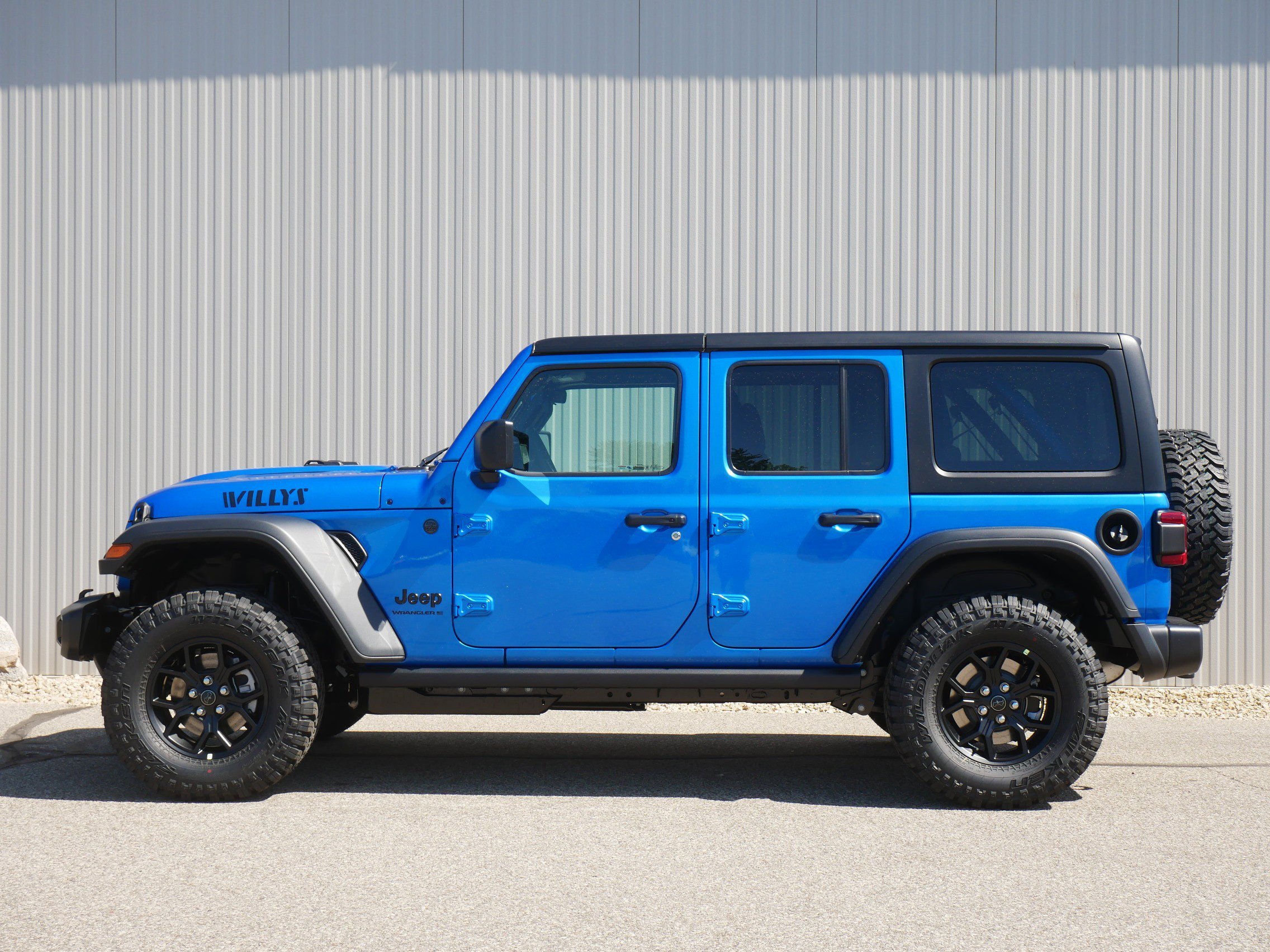 New 2026 Hydro Blue Pearl-Coat Exterior Paint Jeep Willys image 2