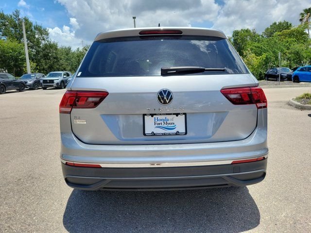 Used 2024 Pyrite Silver Metallic Volkswagen 2.0T SE image 5